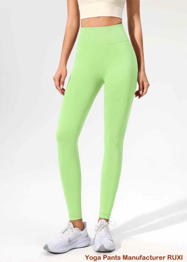 Pantalones capri de algodón para yoga con ajuste cómodo