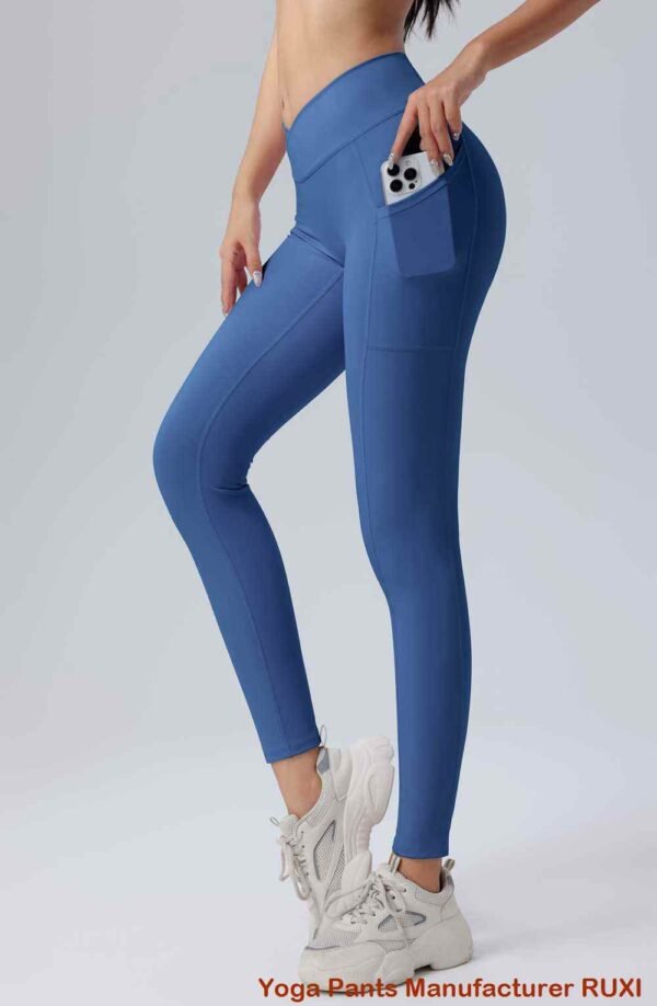 Conjunto de leggings acampanados negros RUXI es1043