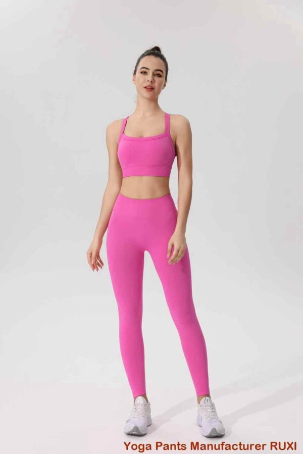 Pantalones de yoga acampanados y con pliegues RUXI es788
