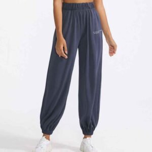 Las mejores camisetas de yoga para una comodidad máxima