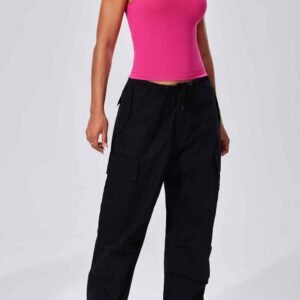 Conjunto elegante de pantalones cortos y camisa informal
