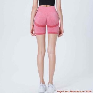 Pantalones cortos de yoga cómodos y fluidos para mujer