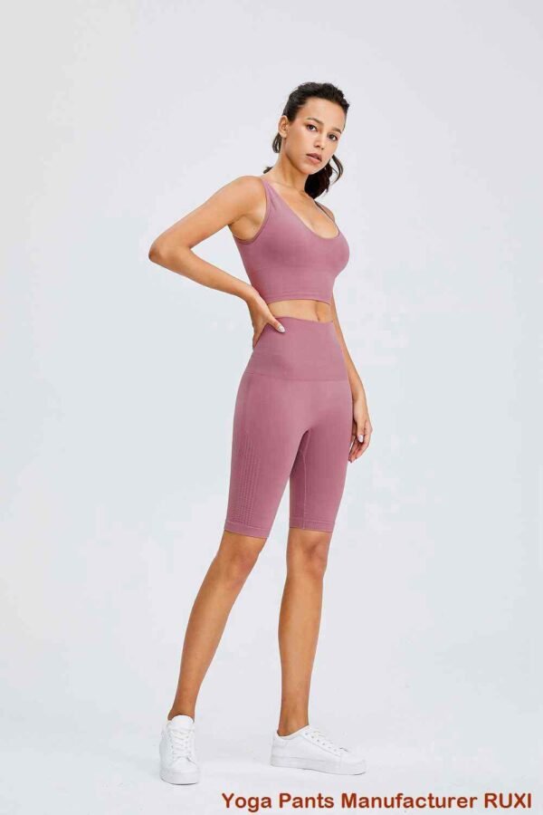 Leggings acampanados grises con ajuste elástico y cómodo
