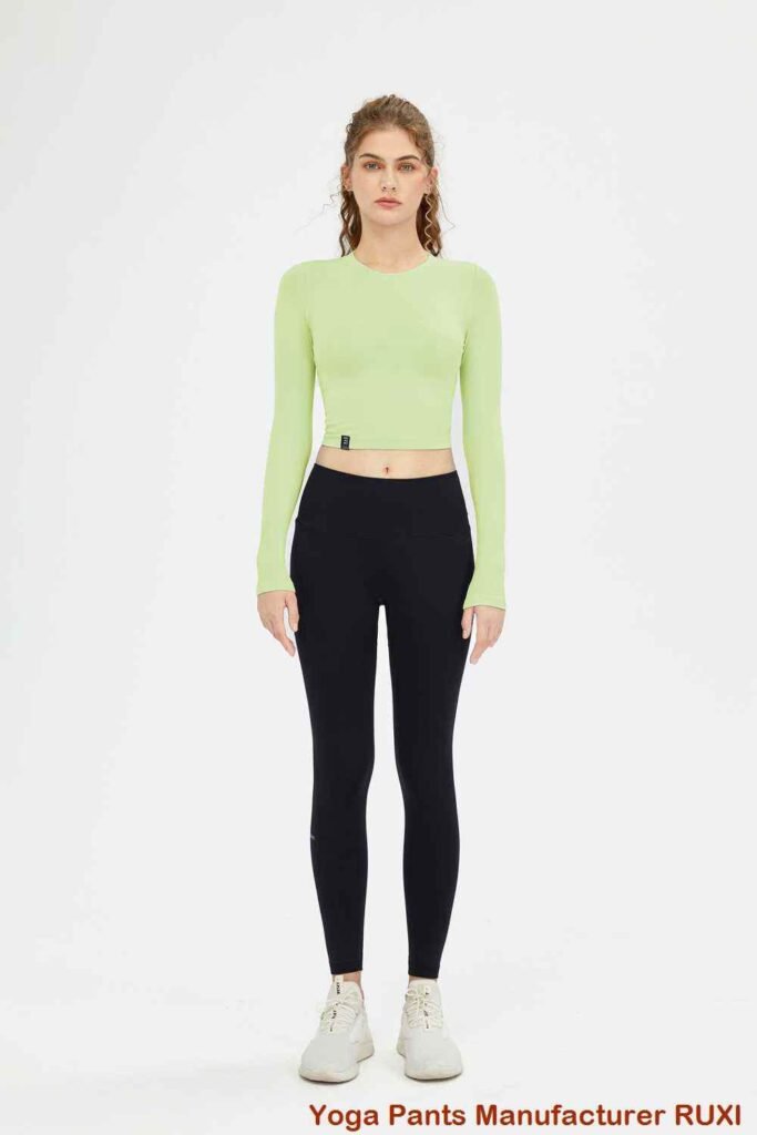 pantalones cortos de gimnasia negros de cintura alta RUXI