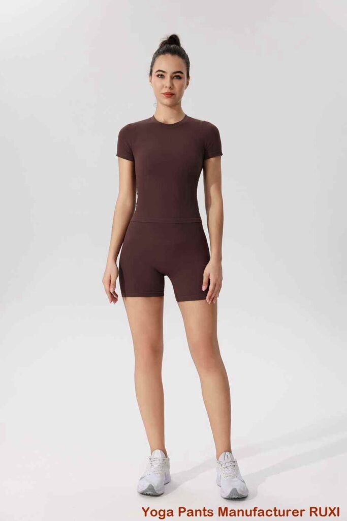 Pantalones cortos negros básicos de yoga RUXI es3925