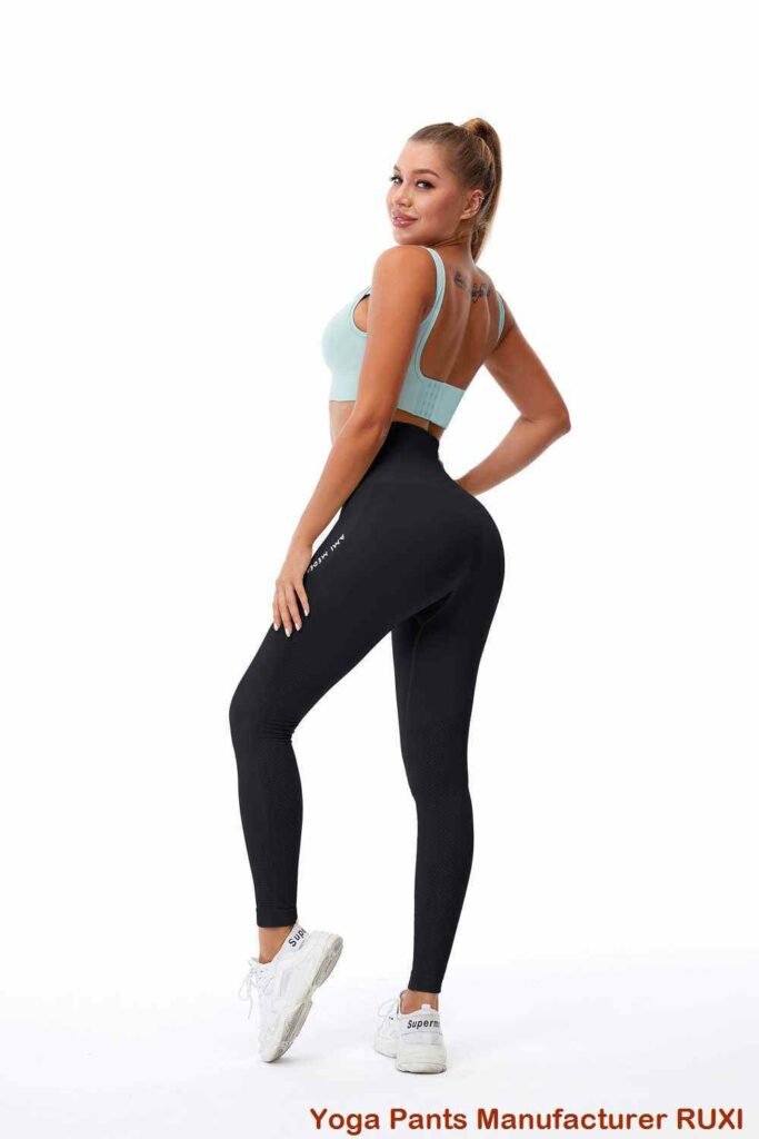 pantalones cortos de gimnasia color burdeos RUXI es2521