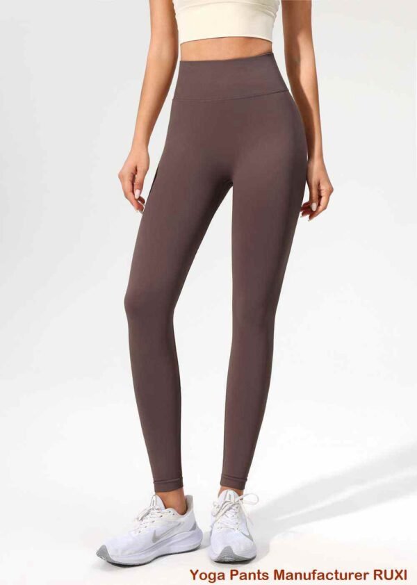 Pantalones de yoga gratis para una flexibilidad cómoda