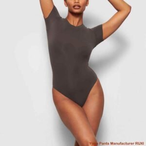 Mujeres en pantalones cortos de yoga RUXI es1103